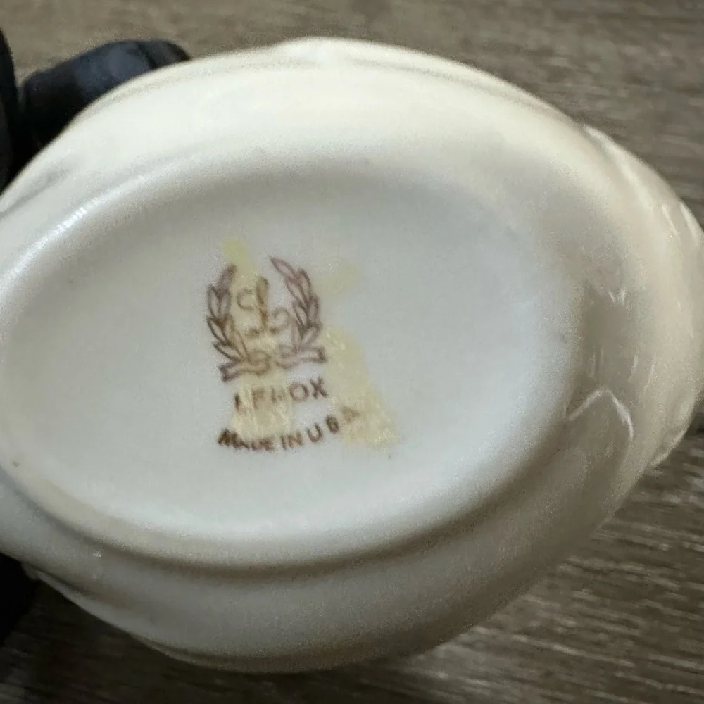 Lenox Cream and 24k Gold Porcelain Swan Trinket Bowls - Picture 8 of 8